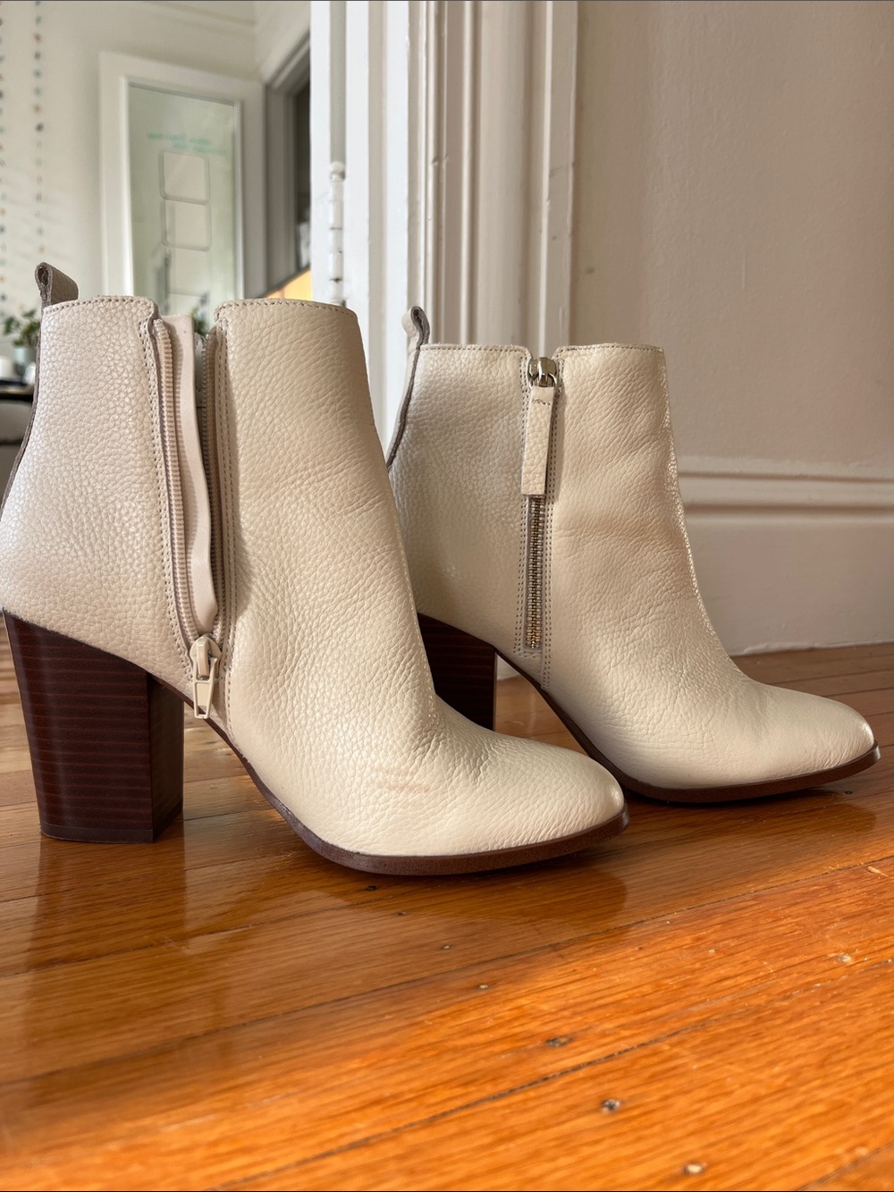 Aldo Nomiflex Women's Cream Leather Ankle Boots with Block Heel